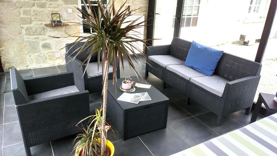 Le Vitrail Chambre Equipee Sans Service Repas Yvetot-Bocage Luaran gambar