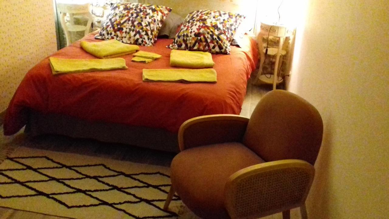 Le Vitrail Chambre Equipee Sans Service Repas Yvetot-Bocage Luaran gambar