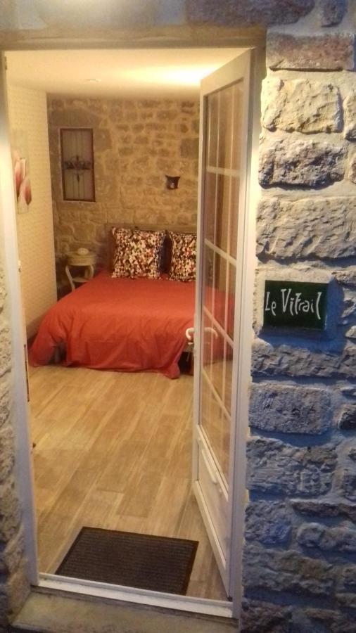 Le Vitrail Chambre Equipee Sans Service Repas Yvetot-Bocage Luaran gambar